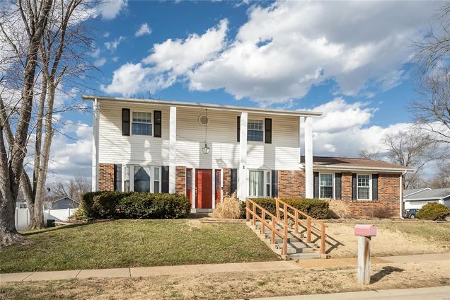 1 Wildway Circle Manchester, MO House Sold - Photo 1 of 53. Opens carousel modal