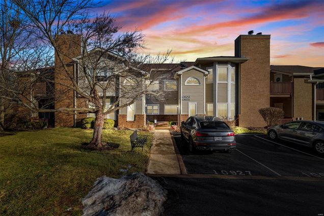 10921 Vauxhall Drive St Louis, MO Condo Sold - Photo 1 of 35. Opens carousel modal