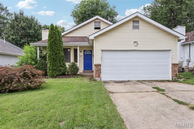 11040 Bernice Avenue St Ann, MO House Active - Photo 1 of 28. Opens carousel modal