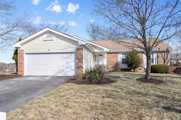 9 Fair Isle Court Ellisville, MO House Sold - Photo 1 of 30. Opens carousel modal