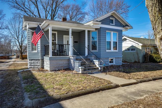 119 N Church Street Virden, IL House Sold - Photo 1 of 34. Opens carousel modal