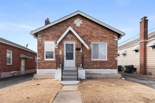 5739 Albia Terrace St Louis, MO House Sold - Photo 1 of 31. Opens carousel modal