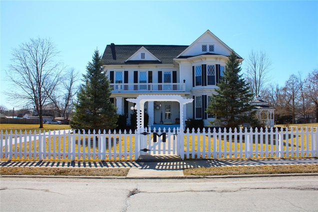 327 W. Locust St. Paris, MO House Sold - Photo 1 of 41. Opens carousel modal