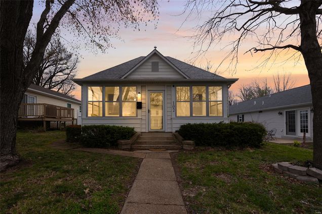102 Jefferson Avenue Crystal City, MO House Sold - Photo 1 of 28. Opens carousel modal