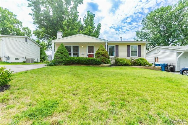 5407 Ville Rosa Lane