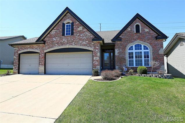99 Long And Winding Rd. Road St Peters, MO House Active - Photo 1 of 31. Opens carousel modal