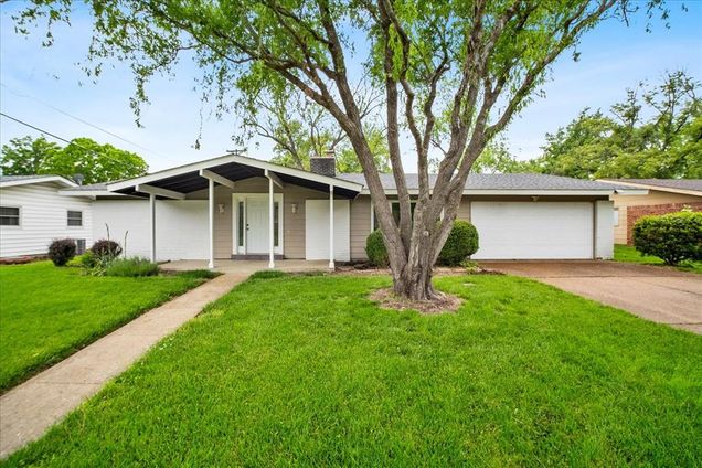 1507 Fontana Drive Unincorporated, MO House Sold - Photo 1 of 21. Opens carousel modal