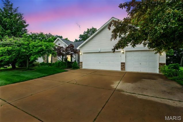 983 Mount Hawley Court Wentzville, MO House Sold - Photo 1 of 37. Opens carousel modal