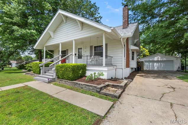 618 Parkview Street Jackson, MO House Sold - Photo 1 of 38. Opens carousel modal