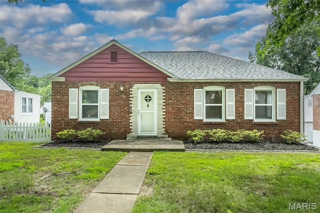 7040 Rhodes Avenue Affton, MO House Sold - Photo 1 of 27. Opens carousel modal