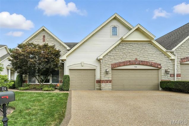 724 Stonebluff Court Chesterfield, MO House Active - Photo 1 of 42. Opens carousel modal