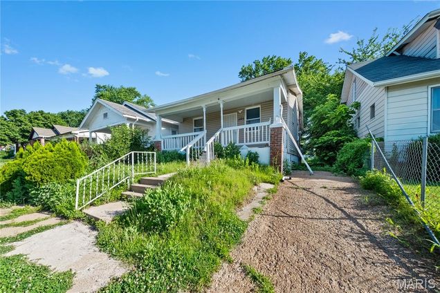 1029 Wall Street St Louis, MO Multifamily Active - Photo 1 of 4. Opens carousel modal