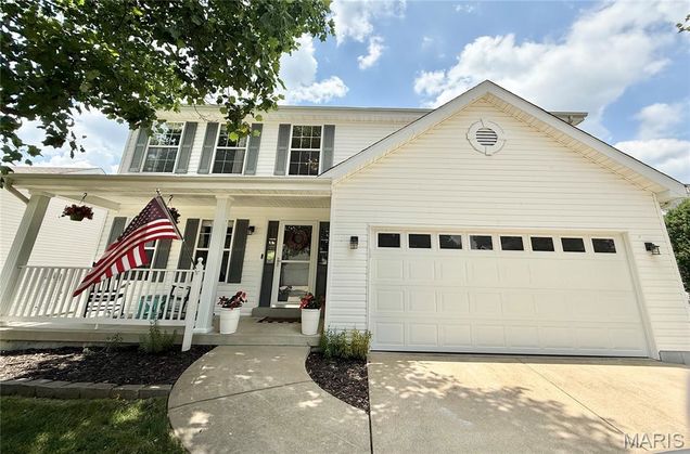 2824 Smokehouse Way Belleville, IL House Active - Photo 1 of 32. Opens carousel modal