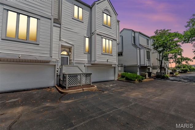 14 Columbus Square Drive