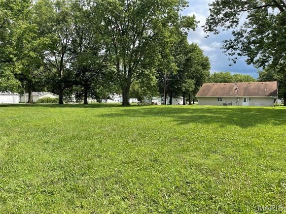 206 E Pocahontas Road Highland, IL Plot of land Active - Photo 1 of 4. Opens carousel modal
