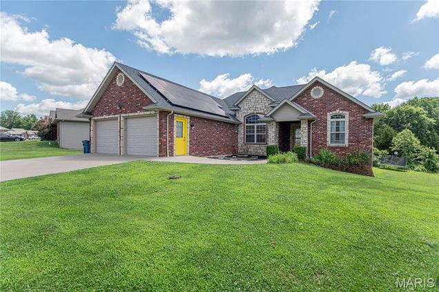 425 Edwards Drive Holts Summit, MO House Active - Photo 1 of 43. Opens carousel modal