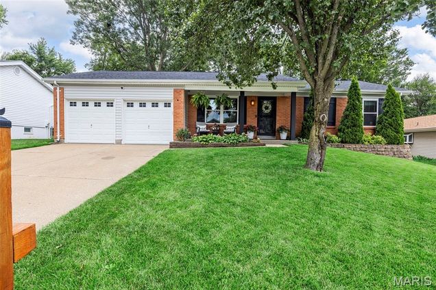 1512 Ticonderoga Drive