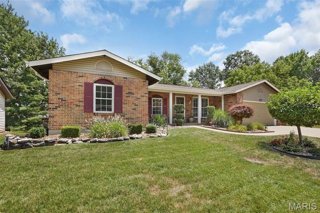 5732 Hempline Road Unincorporated, MO House Active - Photo 1 of 24. Opens carousel modal