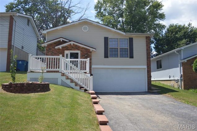 9959 Meadow Avenue St Louis, MO House Active - Photo 1 of 31. Opens carousel modal