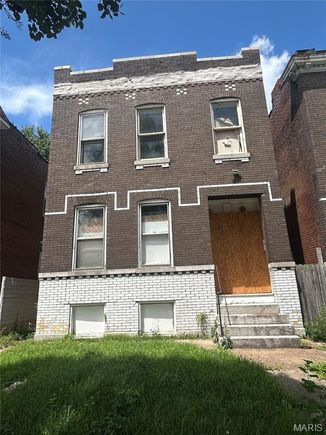 3715 Pennsylvania Avenue