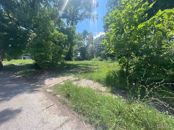 1342 N 41st Street East St Louis, IL Plot of land Active - Photo 1 of 2. Opens carousel modal