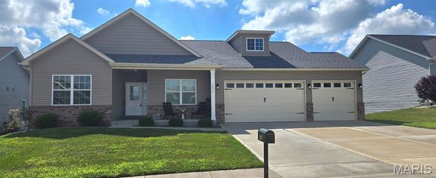 1827 Crimson Oak Drive
