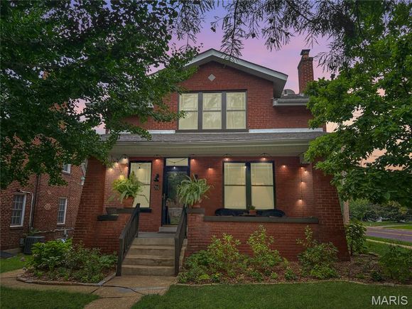 700 Fairview Avenue