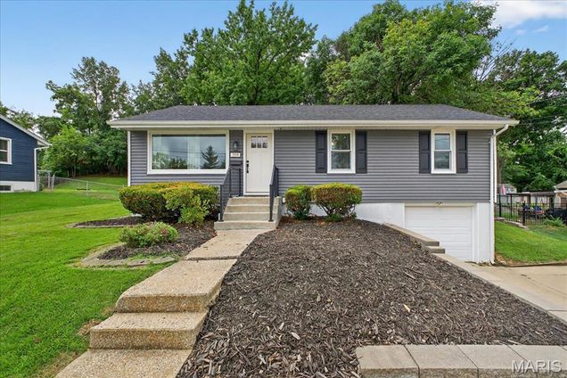 306 E Pitman Street O'Fallon, MO House Active - Photo 1 of 37. Opens carousel modal