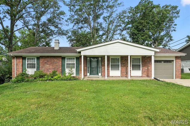 809 Fernview Drive