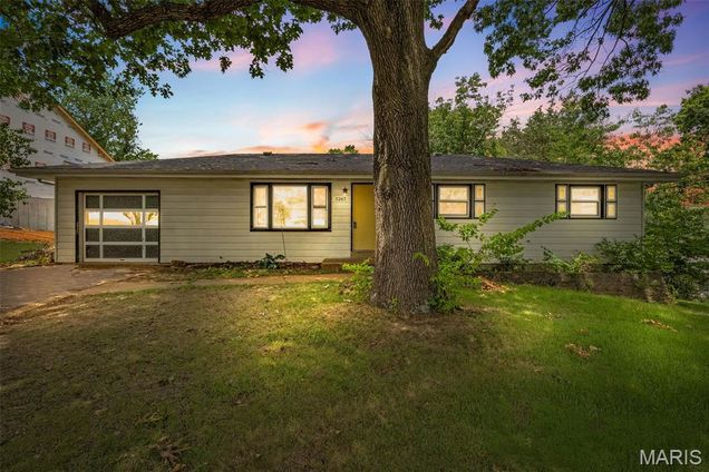 1267 Arnold Tenbrook Road Arnold, MO House Active - Photo 1 of 32. Opens carousel modal