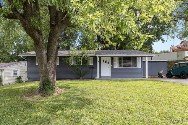 18 Woodlawn Drive