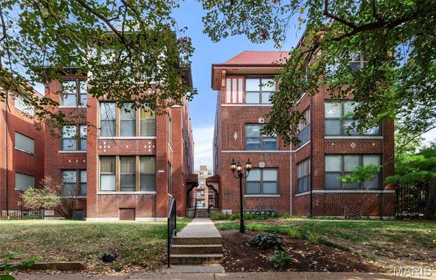 5653 Waterman Blvd Unit 3N