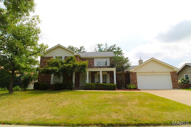 16054 Hunters Way Drive