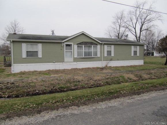32 Henderson Nilwood, IL House Sold - Photo 1 of 21. Opens carousel modal