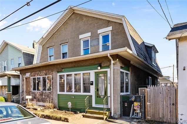 2424 Freemansburg Avenue Wilson Borough, PA Townhouse Sold - Photo 1 of 25. Opens carousel modal