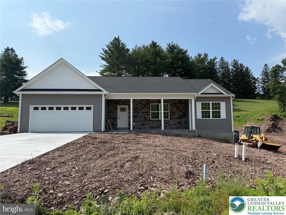 8 Country Club Road