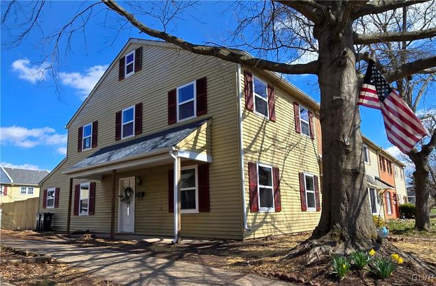 219 Plymouth Court Quakertown Boro, PA Townhouse Sold - Photo 1 of 41. Opens carousel modal