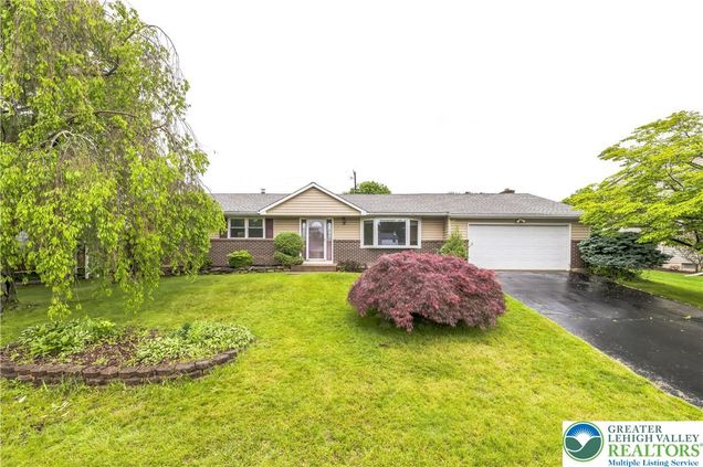 7557 Violet Circle Lower Macungie Twp, PA House Sold - Photo 1 of 25. Opens carousel modal