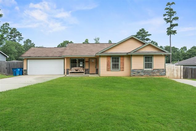 10621 Royal Adrian