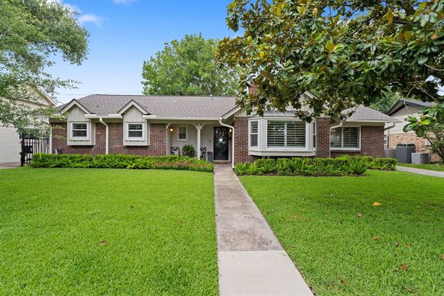 3006 Ann Arbor Drive Houston, TX House Active - Photo 1 of 29. Opens carousel modal