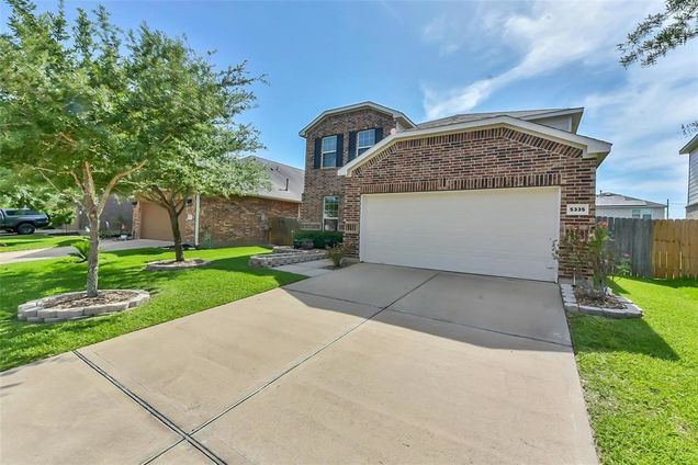 5335 Ivory Glass Drive Katy, TX House Active - Photo 1 of 35. Opens carousel modal