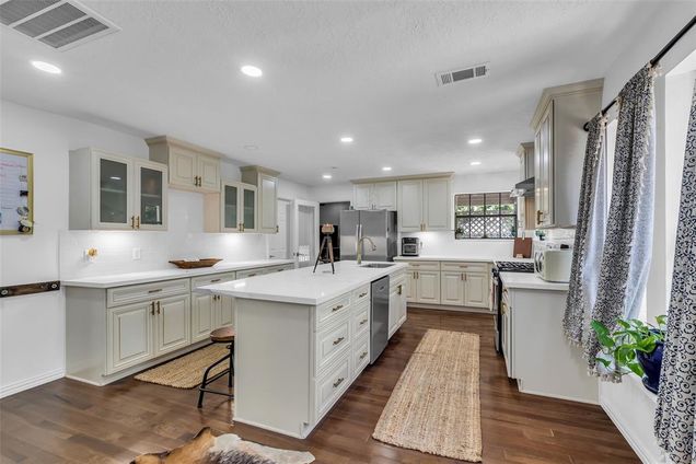 1710 Hill Top Lane