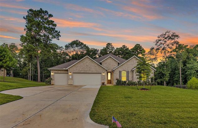 118 Jim Hall Lane New Waverly, TX House Active - Photo 1 of 45. Opens carousel modal