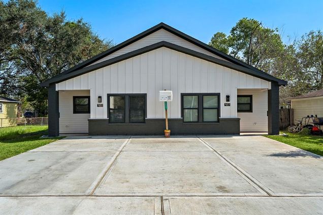 9609 Ashville Drive Houston, TX Multifamily Sold - Photo 1 of 1. Opens carousel modal