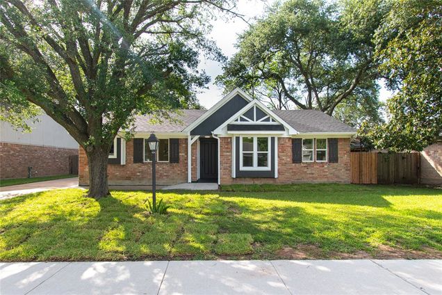 822 Red Rock Canyon Drive Katy, TX House Active - Photo 1 of 6. Opens carousel modal
