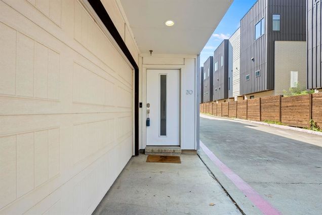 4690 Monarch Street Unit 20