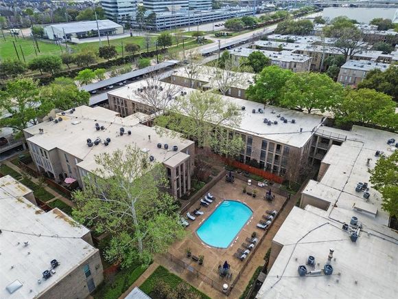 4643 Wild Indigo Unit 414 Houston, TX Townhouse Active - Photo 1 of 24. Opens carousel modal