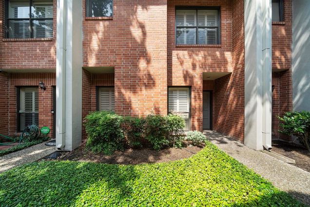 2636 Bering Drive Houston, TX Townhouse Sold - Photo 1 of 1. Opens carousel modal
