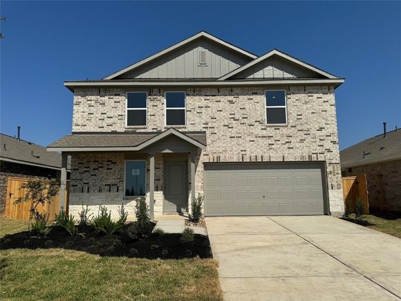 504 Robin Street Angleton, TX House Active - Photo 1 of 33. Opens carousel modal