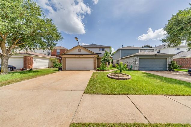 18231 Abby Glen Way